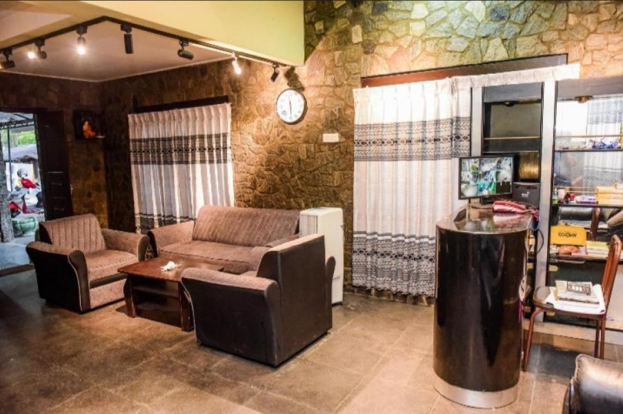 Kandy Paradise Hotel & Spa Gelioya Екстериор снимка